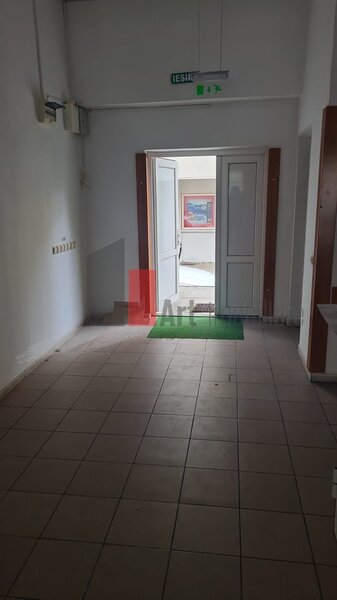 Piatra Neamt, spatiu comercial de inchiriat in zona Pietei Centrale